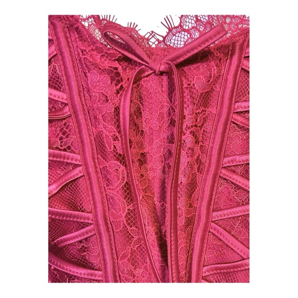 NWT Victoria’s Secret Dream Angels Red Corset- Medium - Picture 3 of 3